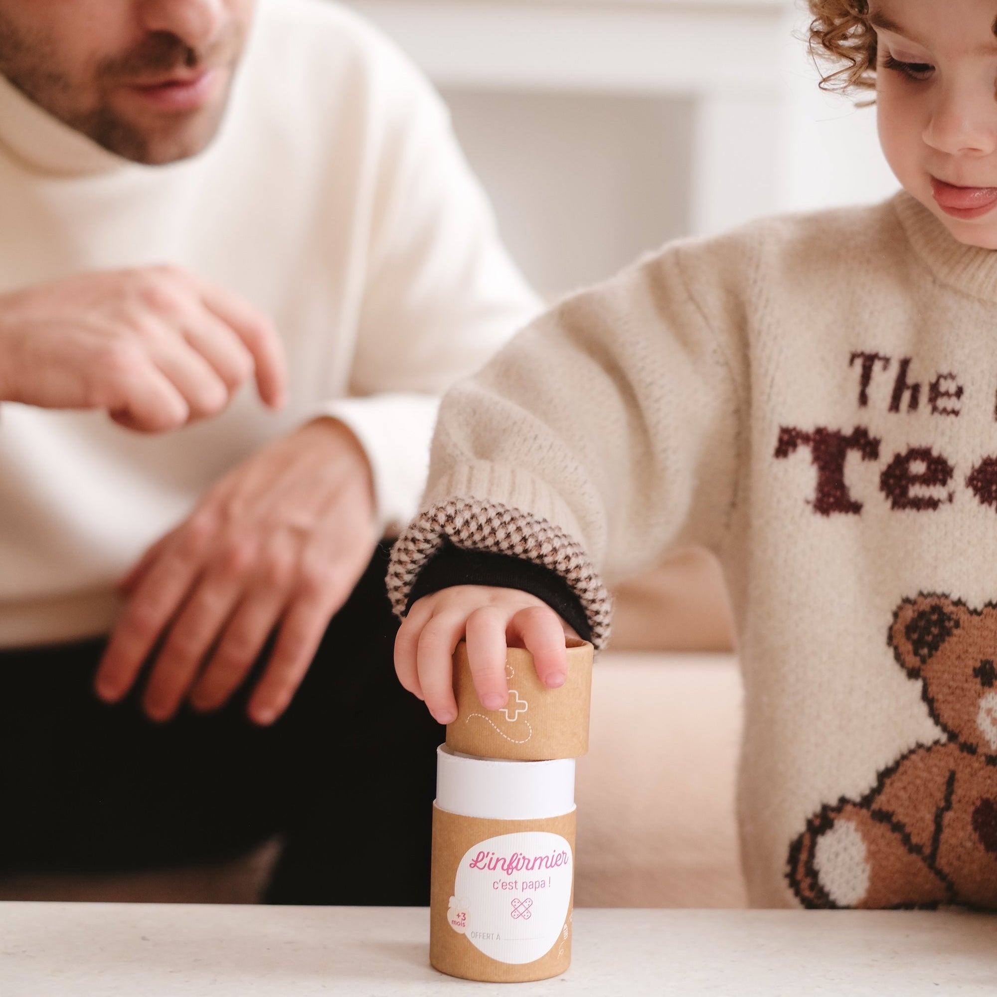 The nurse is dad, the little emergency kit