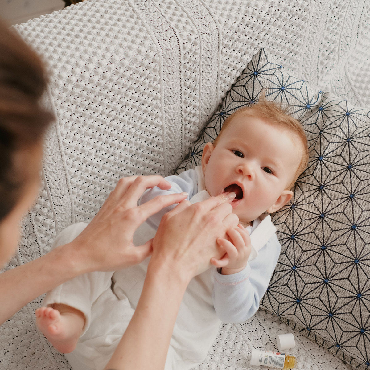 Huile Premières Dents, apaise les gencives