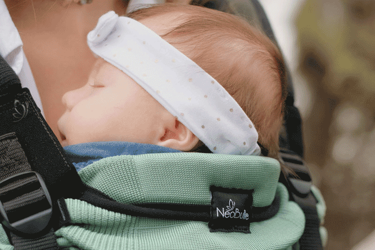 Quel porte-bébé préformé utiliser dès la naissance ? - Blog Néobulle