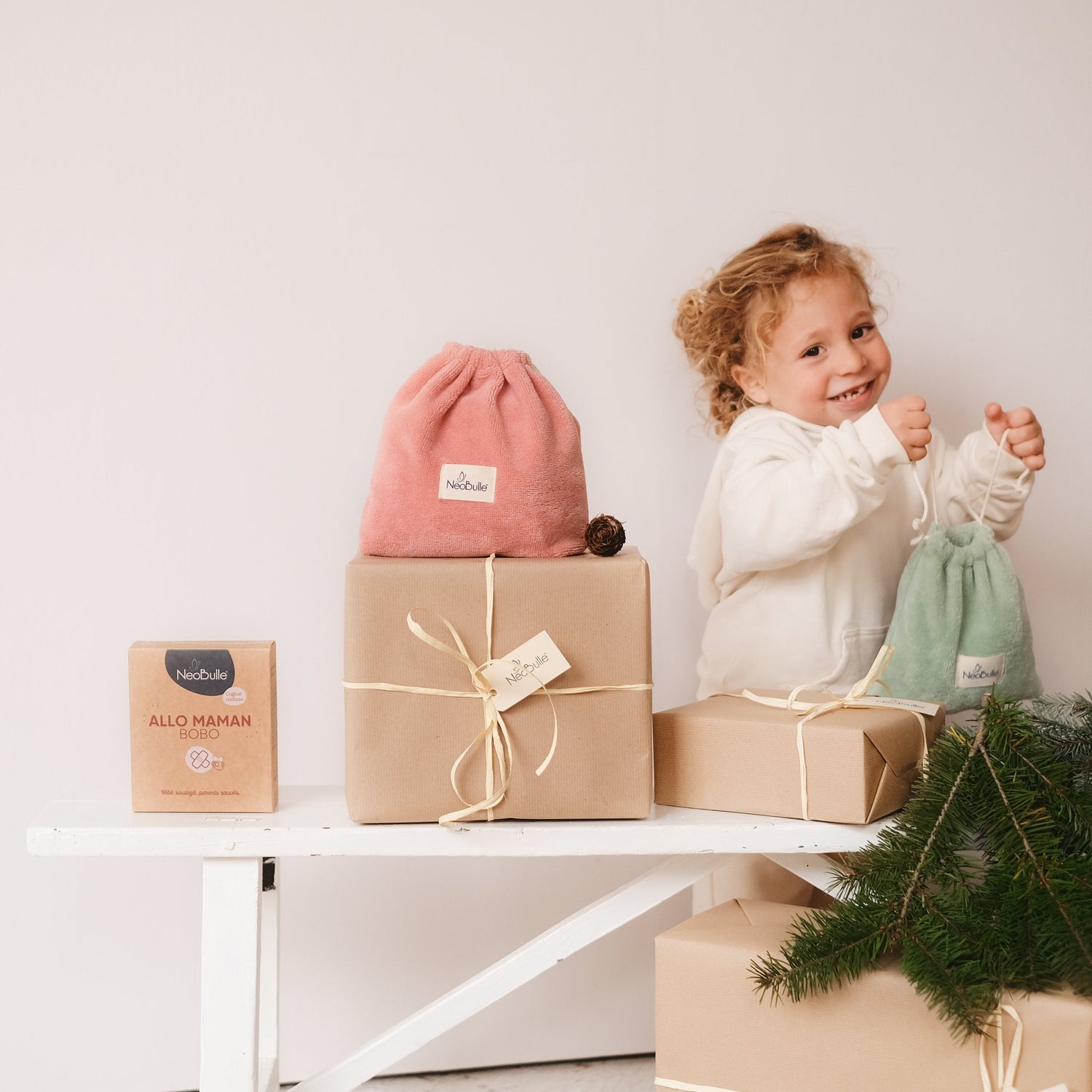 Guide cadeaux noël Néobulle : des idées douces et utiles pour toute la famille
