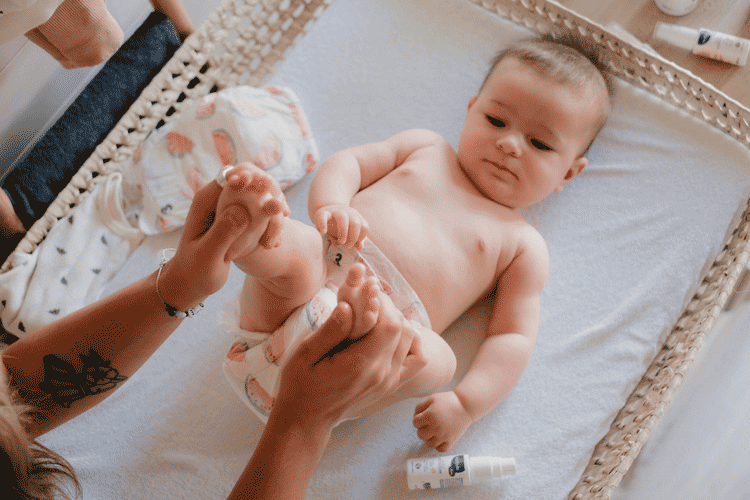 Quelles huiles essentielles à diffuser pour favoriser l’endormissement des tout petits ?