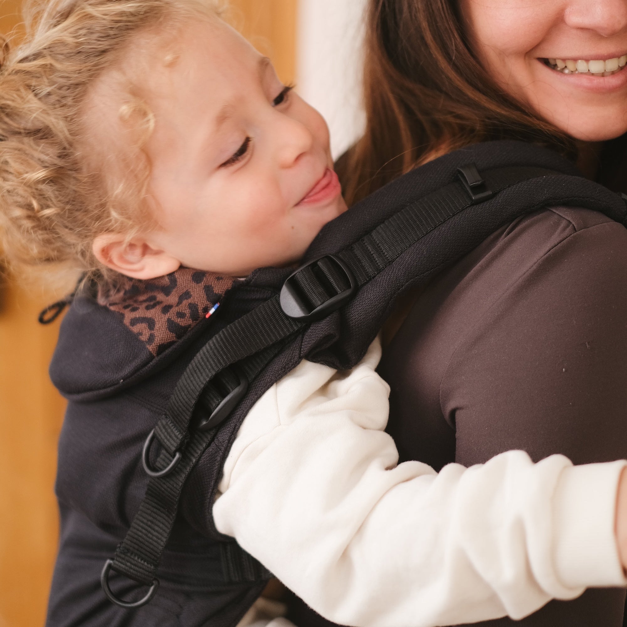 Porte-bébé Néo plus, Léopard